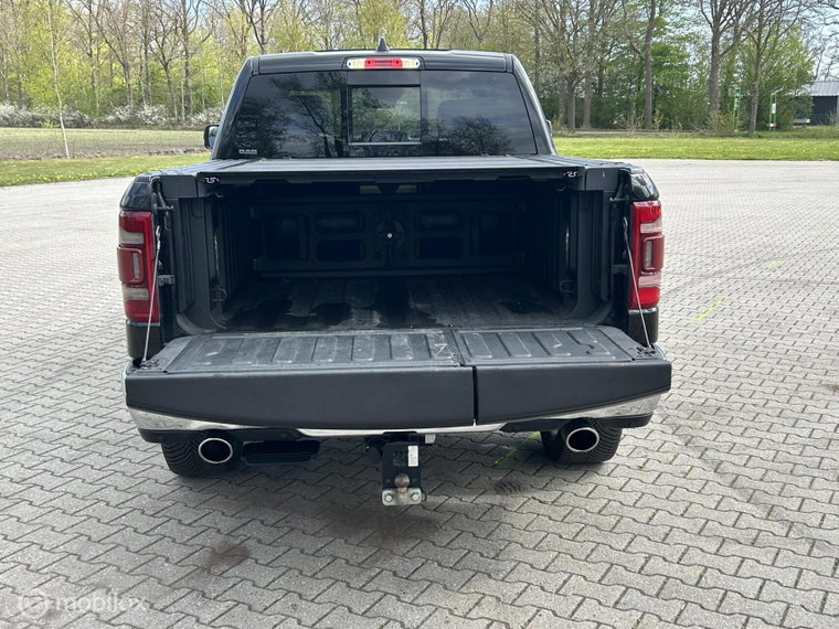 Vehicle Image 40