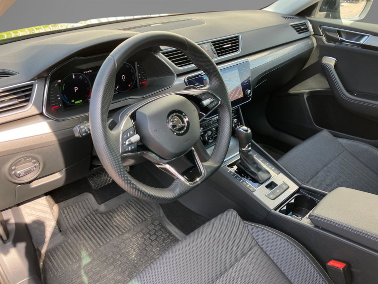 Vehicle Image 17