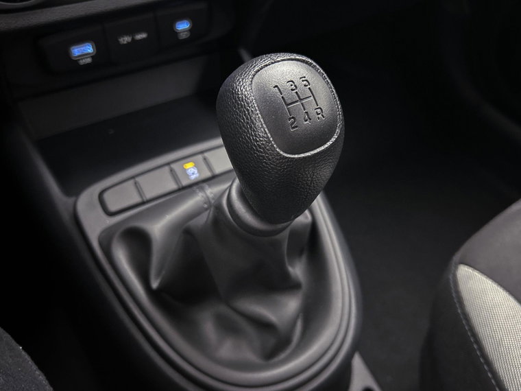 Vehicle Image 22