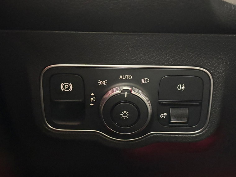 Vehicle Image 27