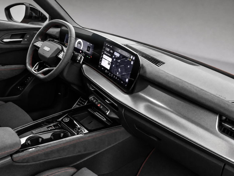 Vehicle Image 12