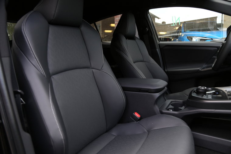 Vehicle Image 9