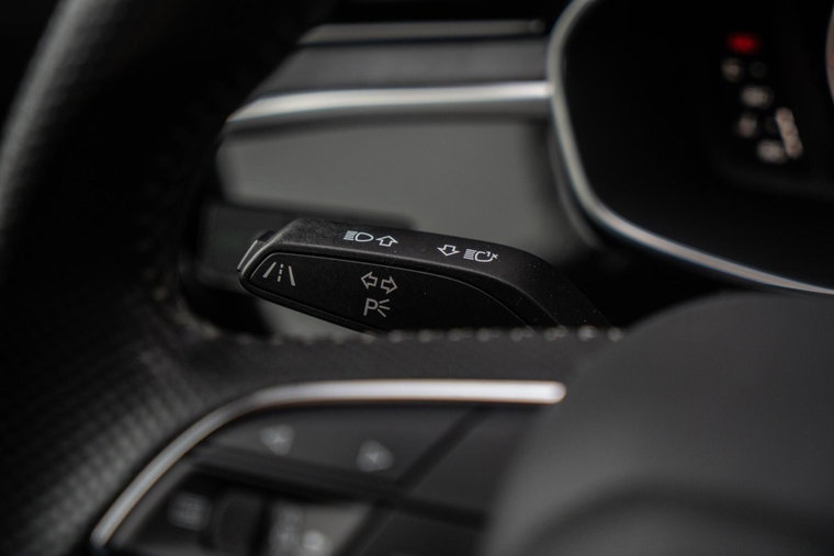 Vehicle Image 33