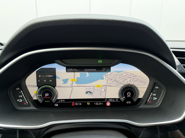 Vehicle Image 22