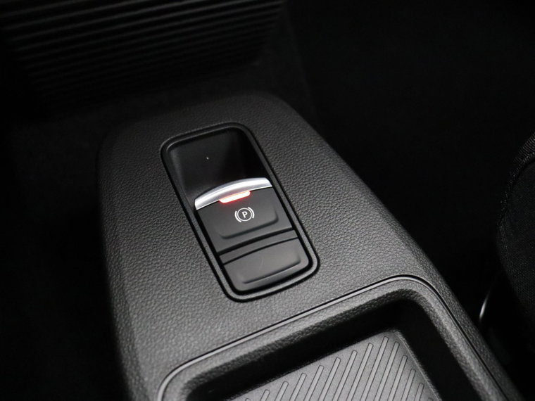 Vehicle Image 27