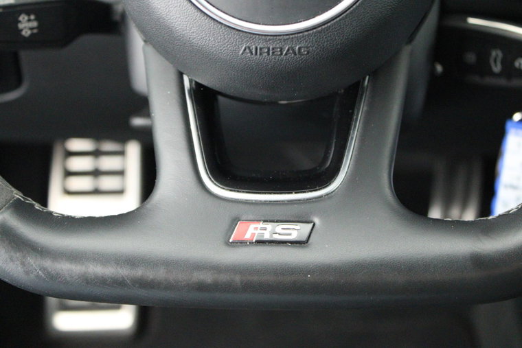 Vehicle Image 17