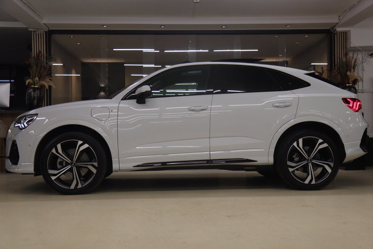 Vehicle Image 50