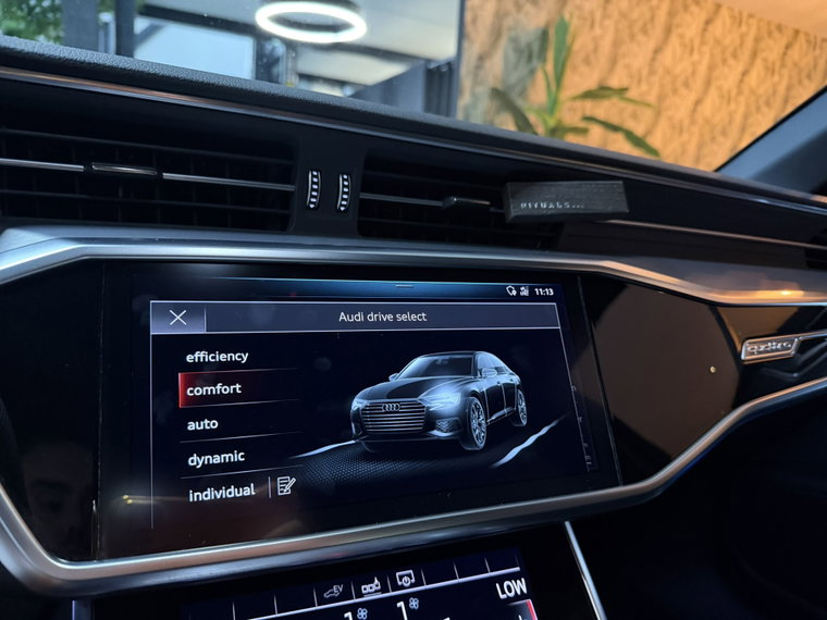 Vehicle Image 40