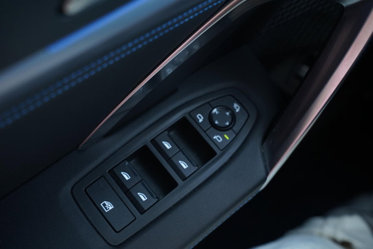 Vehicle Image 53