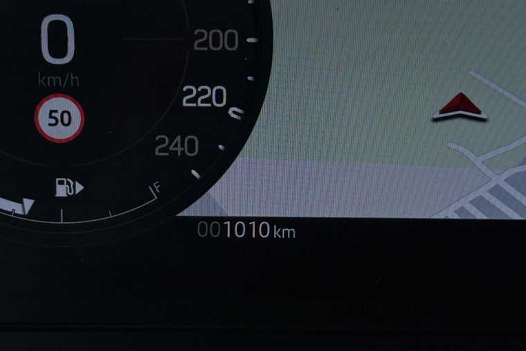Vehicle Image 21
