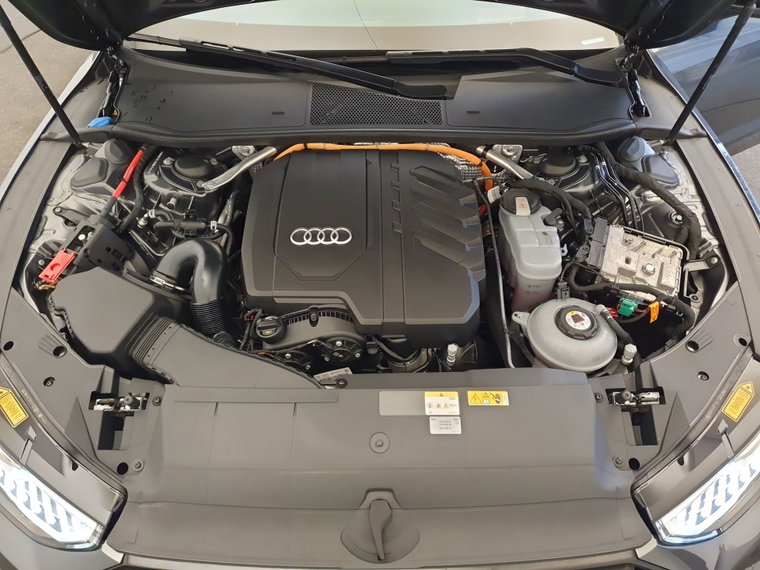 Vehicle Image 30