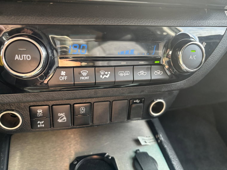 Vehicle Image 29
