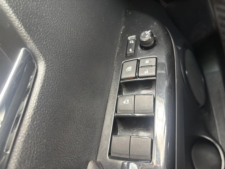 Vehicle Image 33