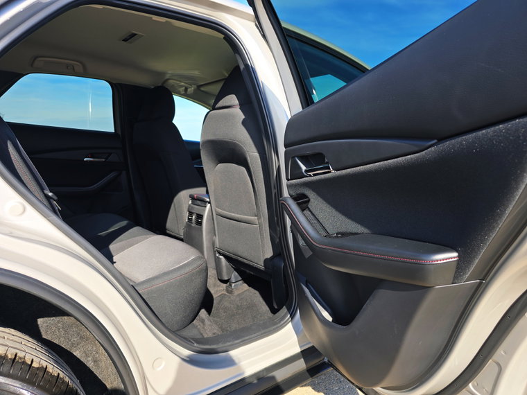 Vehicle Image 37