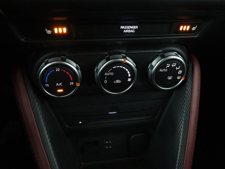 Vehicle Image 23
