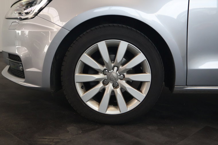 Vehicle Image 7