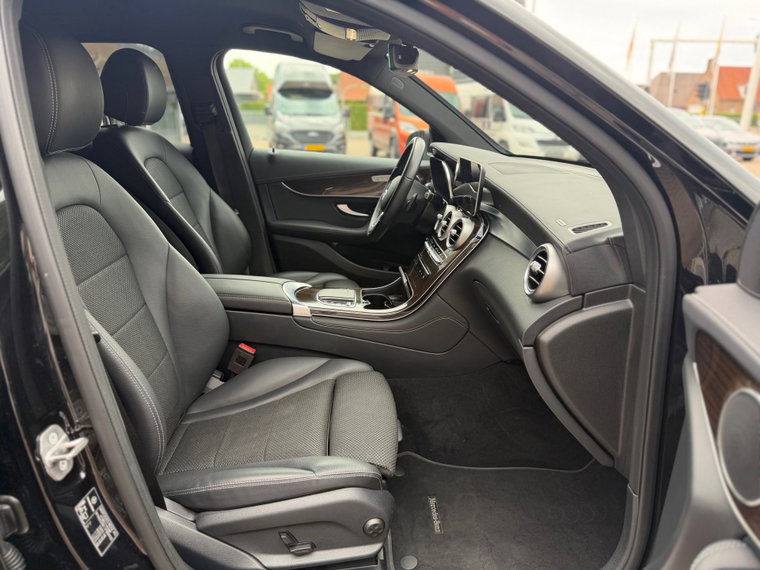 Vehicle Image 40