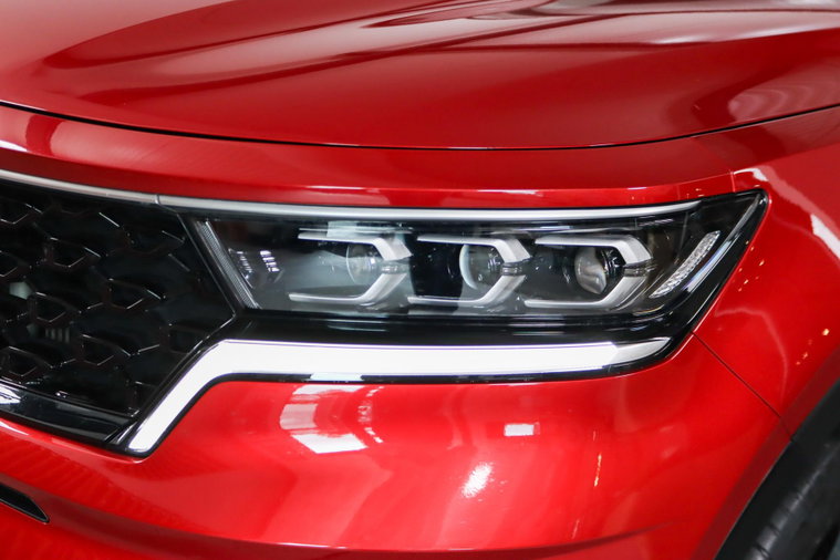 Vehicle Image 13