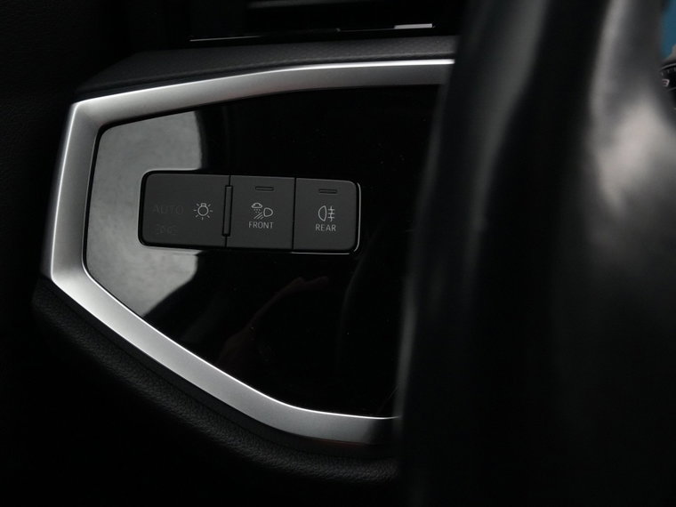 Vehicle Image 39