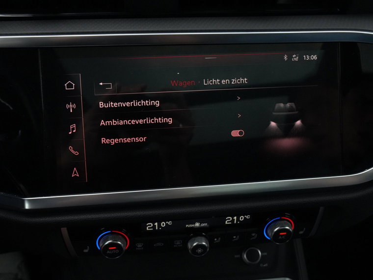 Vehicle Image 43