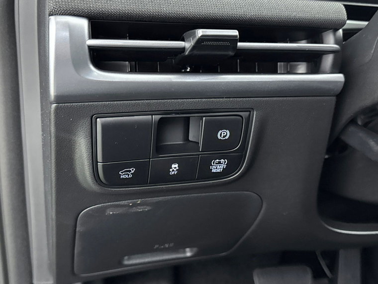 Vehicle Image 24