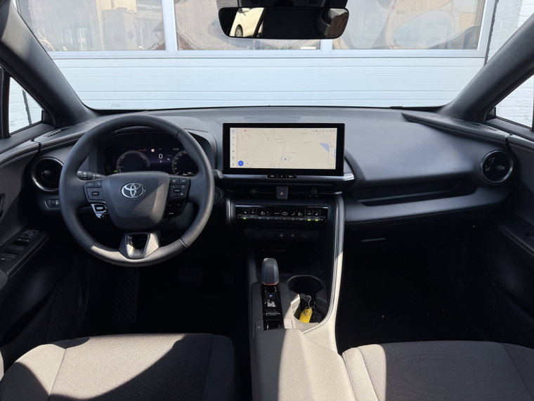 Vehicle Image 10
