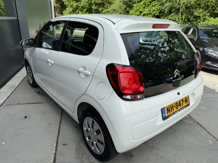 Vehicle Image 34