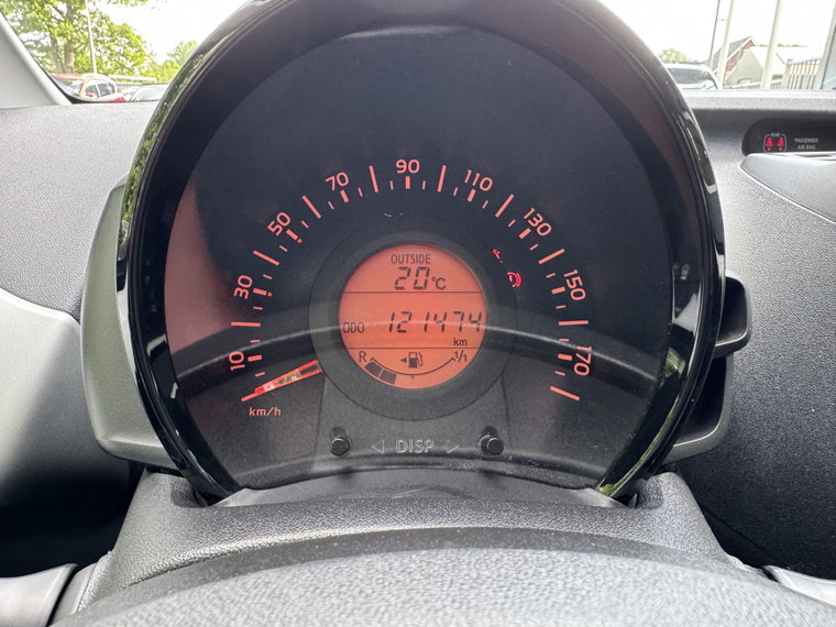 Vehicle Image 11
