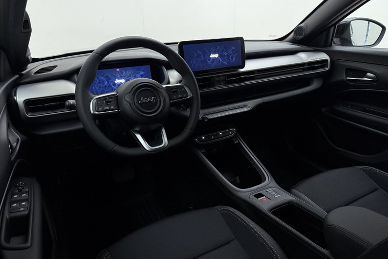 Vehicle Image 16