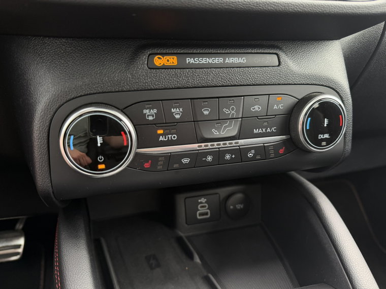 Vehicle Image 52