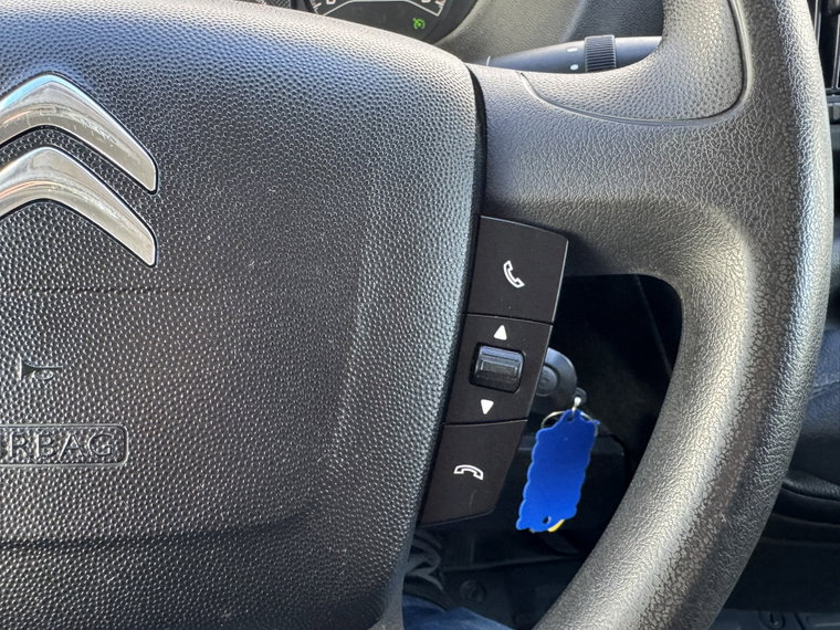 Vehicle Image 29