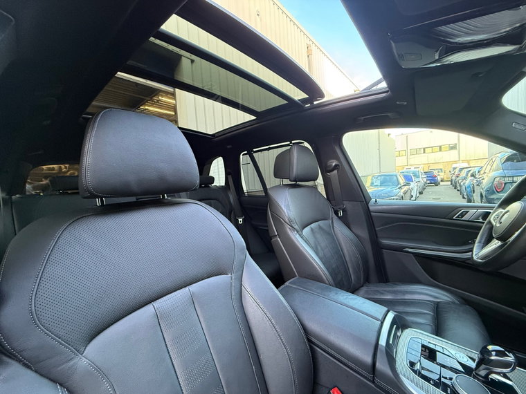 Vehicle Image 41