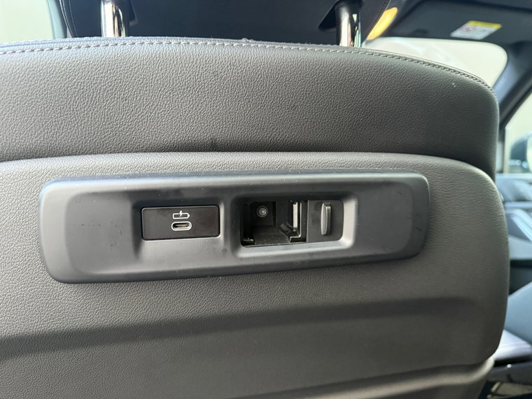 Vehicle Image 47