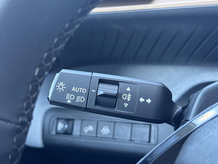 Vehicle Image 33