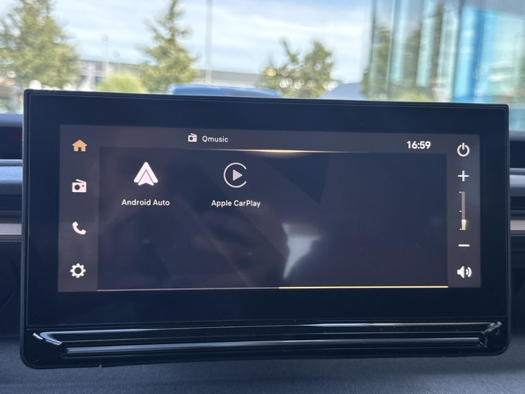 Vehicle Image 39