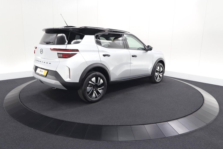 Vehicle Image 10
