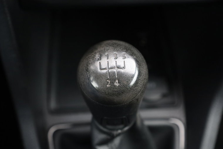 Vehicle Image 24