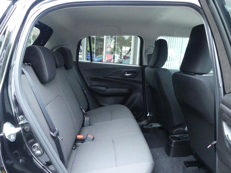 Vehicle Image 30