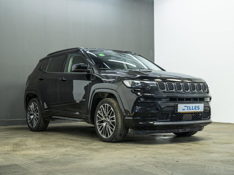 Vehicle Image 30