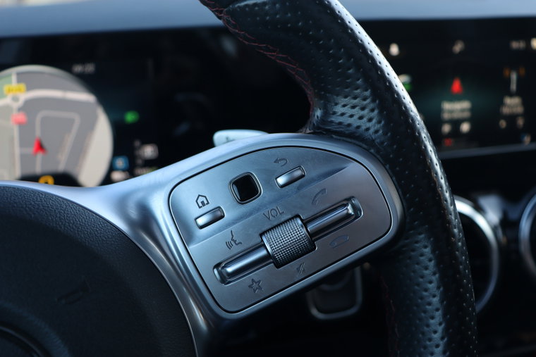 Vehicle Image 23
