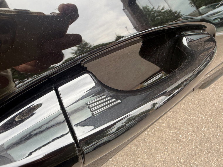 Vehicle Image 32