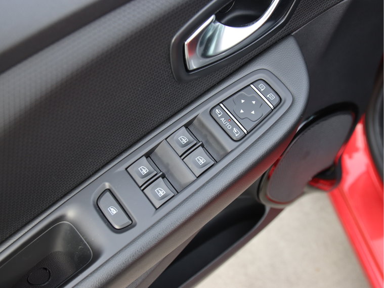 Vehicle Image 37