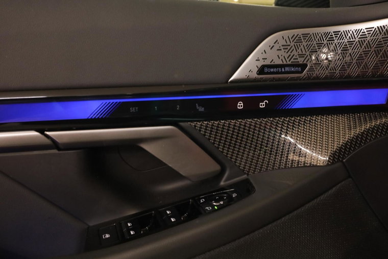 Vehicle Image 40