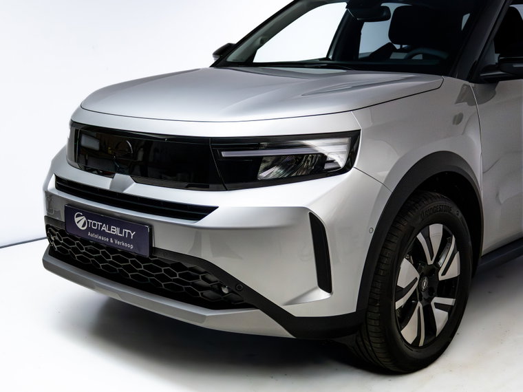 Vehicle Image 23