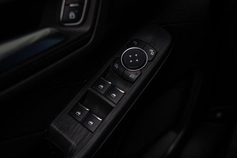 Vehicle Image 28