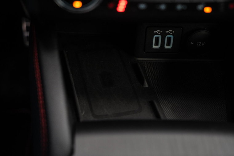 Vehicle Image 37