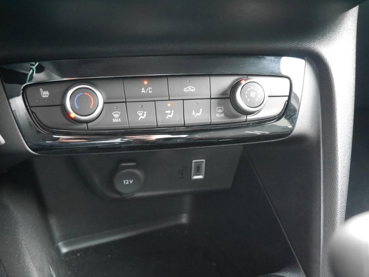 Vehicle Image 29