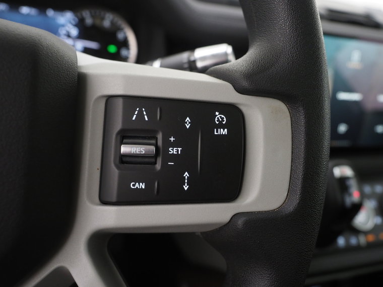 Vehicle Image 24