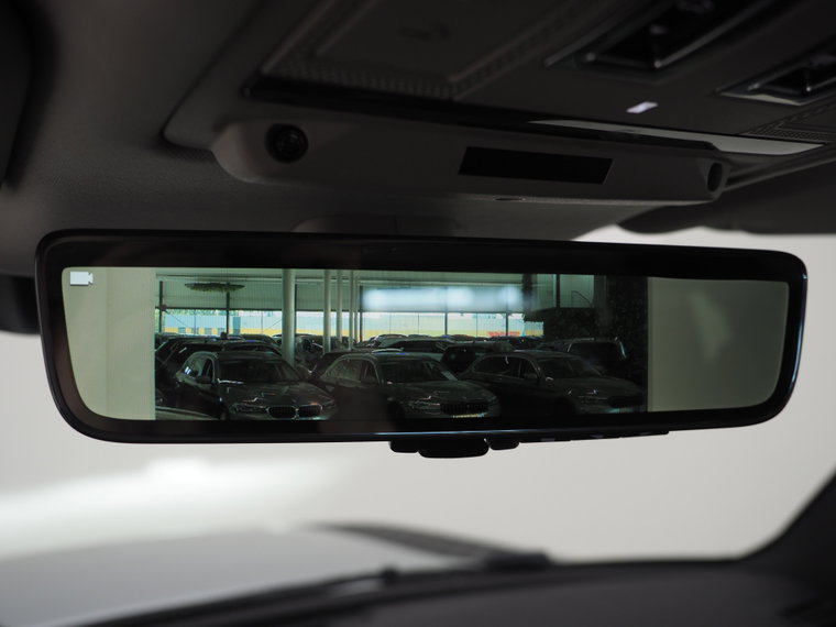 Vehicle Image 37