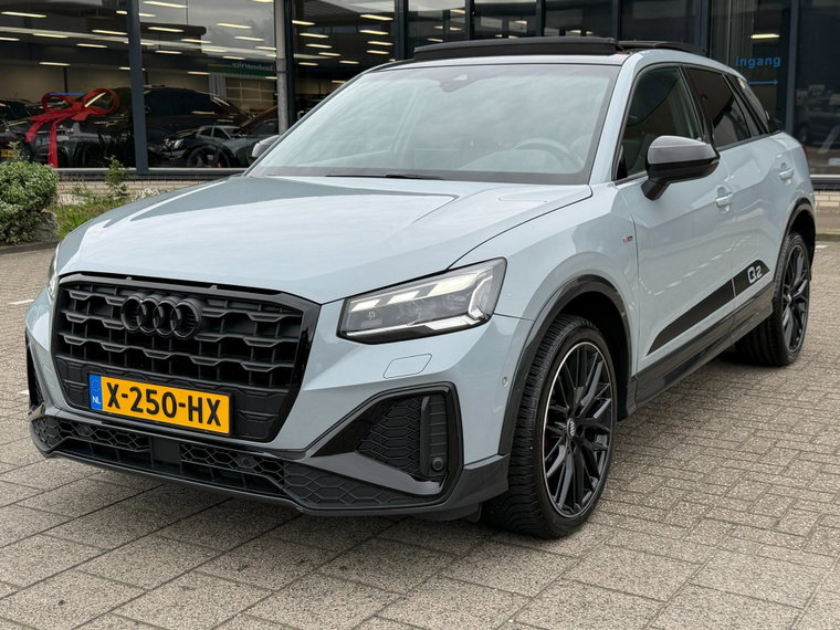 Vehicle Image 12